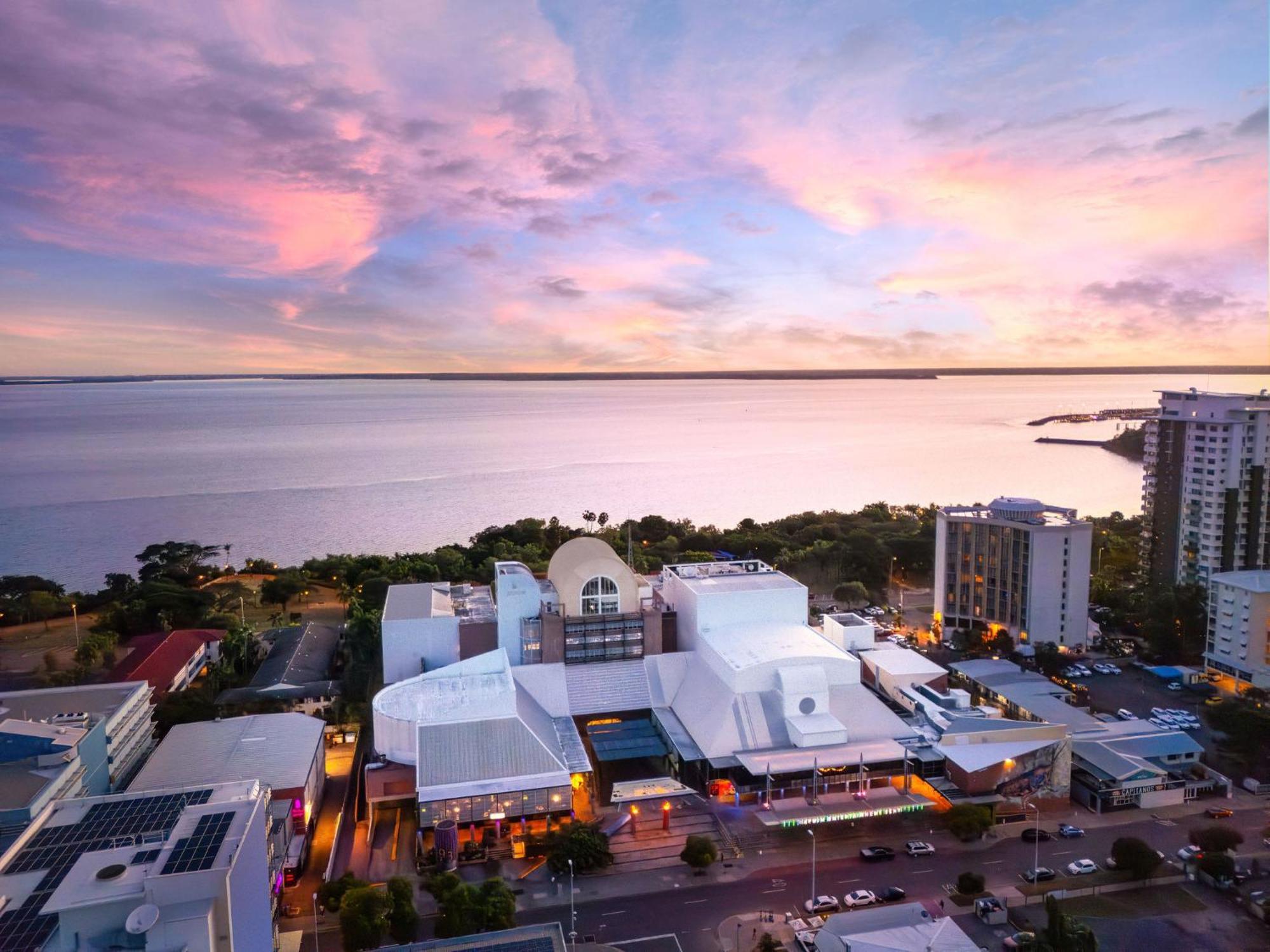 Готель Doubletree By Hilton Esplanade Дарвін Екстер'єр фото